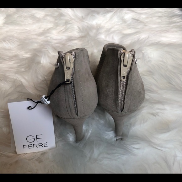 NWOB Gianfranco Ferré Perforated Bootie Heels - Picture 7 of 8